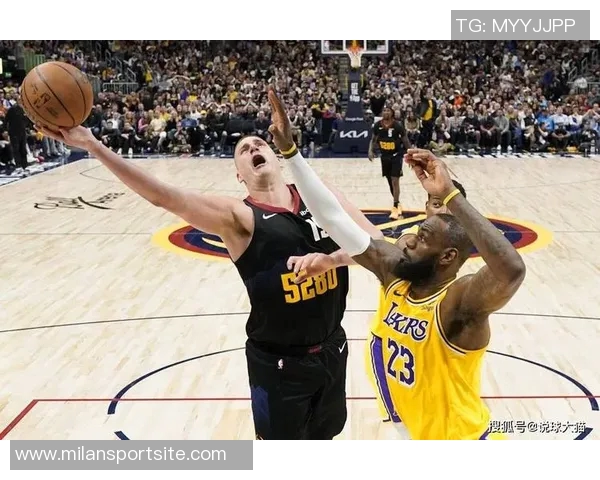 约基奇再创历史第七次30分15篮板15助攻詹姆斯未曾达到这一成就引发热议