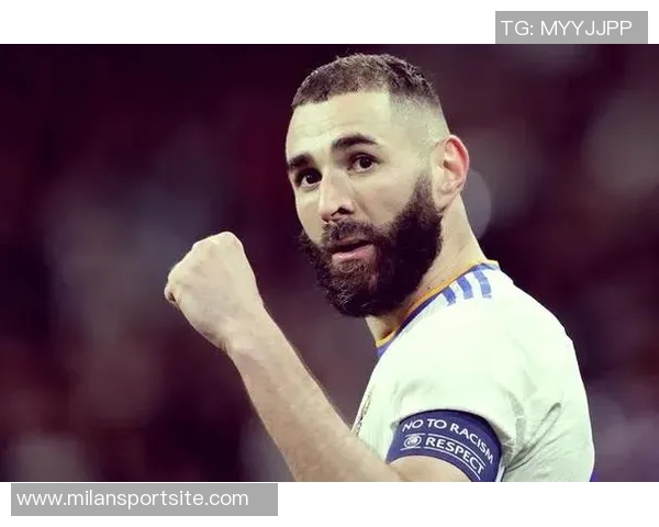 马科斯阿隆索盛赞本泽马与C罗迭戈科斯塔在前锋位置的卓越表现